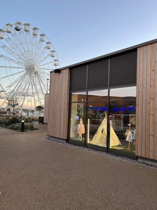 Image 1388406618637683